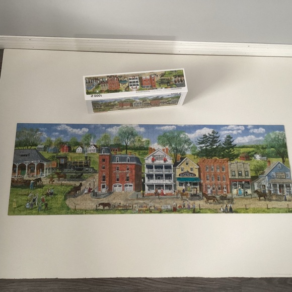 1000pc Puzzle - Picture 3 of 3